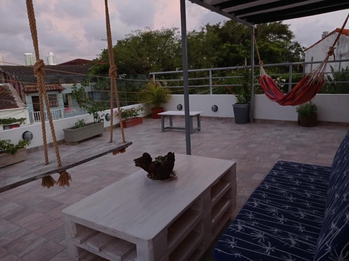 La 10B Hostel Cartagena Exterior photo