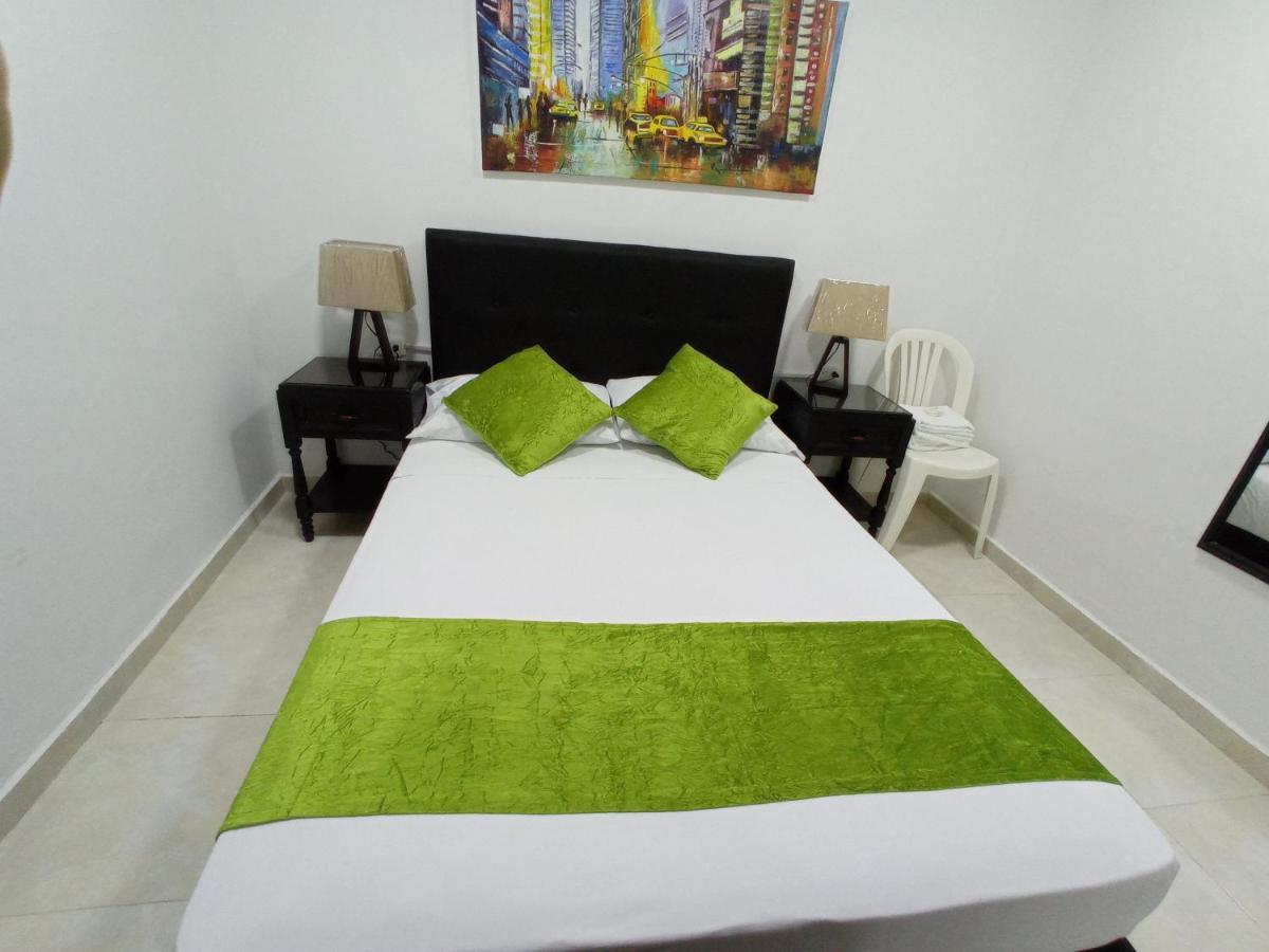 La 10B Hostel Cartagena Exterior photo